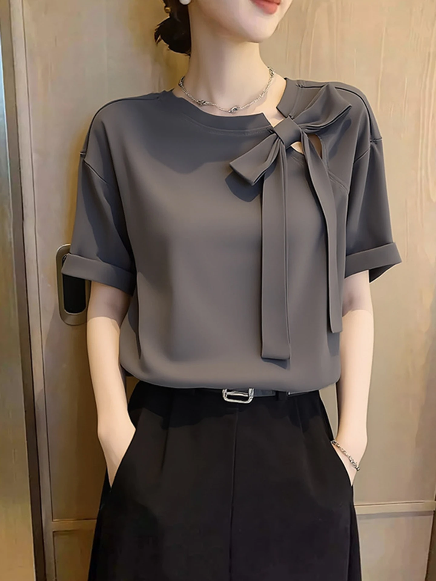

Korean Style Knot Short Sleeve T-Shirt Casual Loose Fit Summer Top for Women Lazy Style Versatile Simple Design