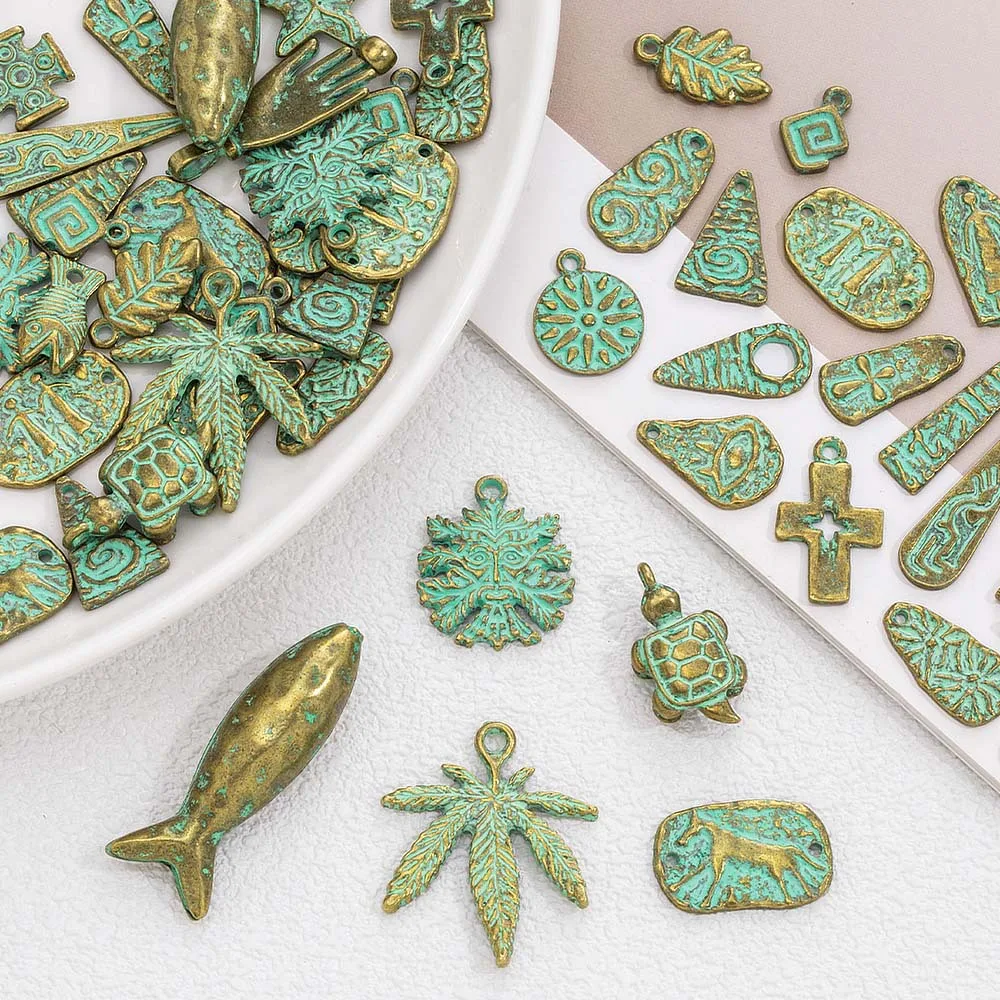 إكسسوارات مجوهرات مصنوعة من خليط معدني، أقراط ملونة باللون الأخضر العتيق، المعلقات، الأساور الإبداعية، القلائد، المعلقات الصغيرة