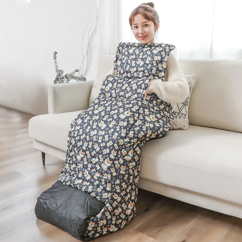 Multifunctional foot warmer plug-in warm pad can be used for sleeping.  winter, the dormitory warms the feet and keeps the body