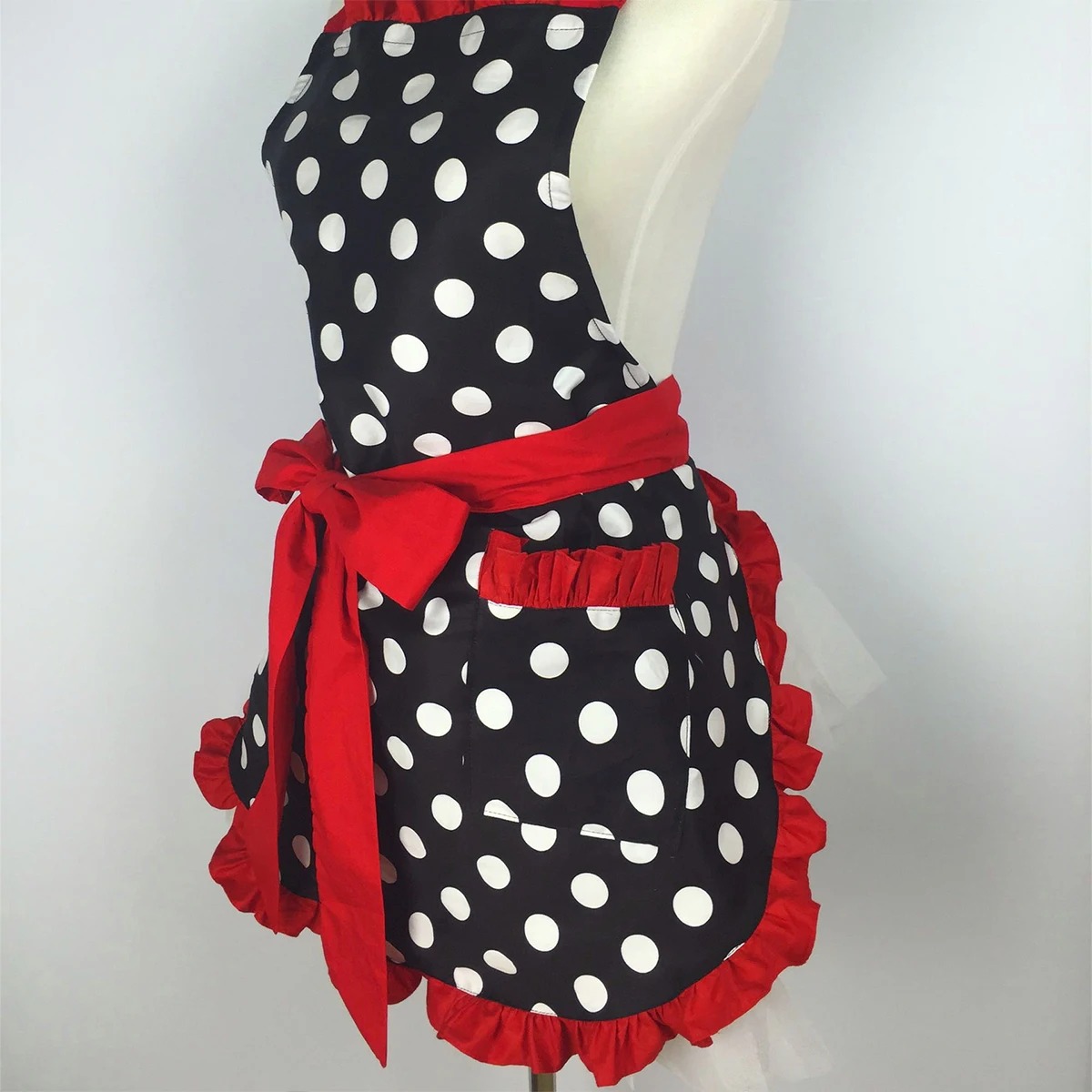 Cute Apron with Pockets Retro Red Polka Dot Xmas Sleeveless Aprons Ruffle Cooking Adjustable Kitchen Aprons for Women Girls