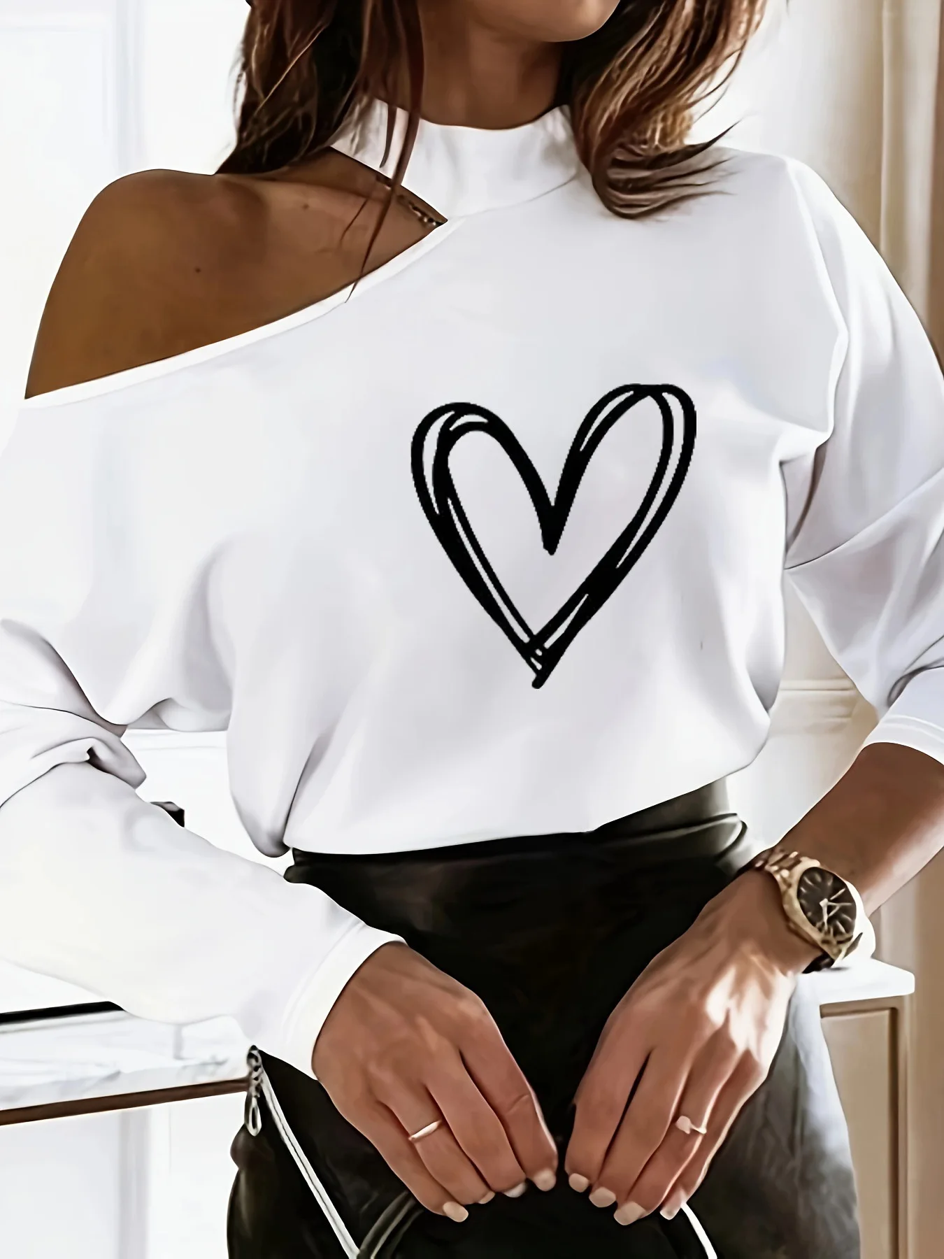 캐릭터 추상 프린트 오프숄더 섹시 셔츠 여성용 긴 민소매 홀로우 아웃 화이트 한국 버전 블루 블라우스 가을 탑