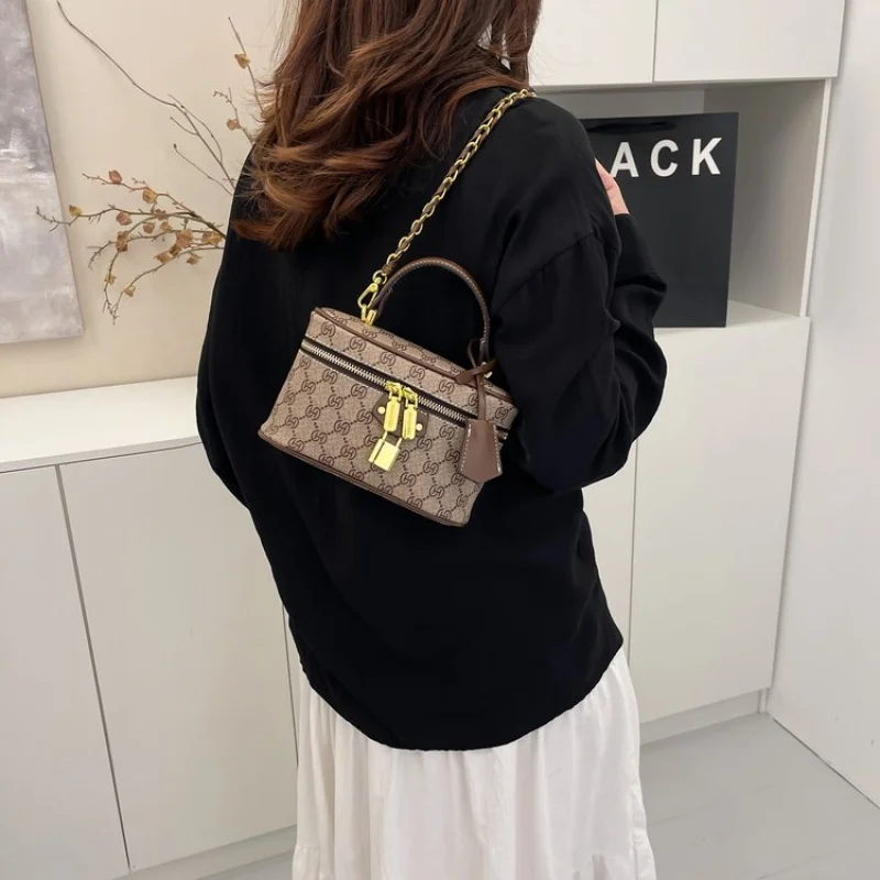 Sac à main en cuir élégant pour femmes, sac à bandoulière classique pour dames, sac fourre-tout de luxe de styliste célèbre