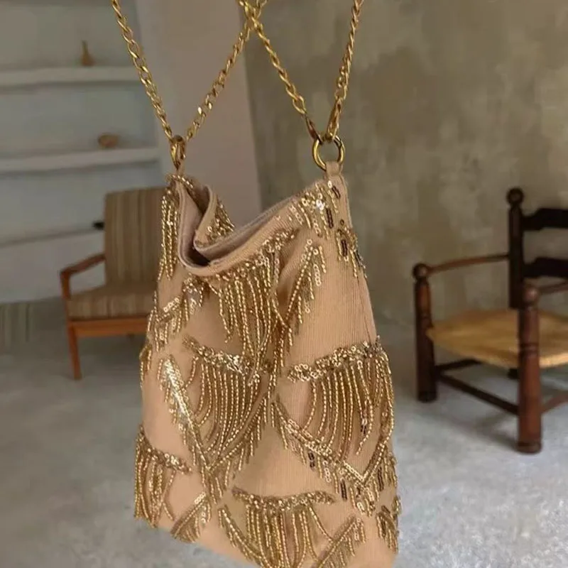 Women's Spring New Sequined Fringed Portable Shoulder Bag Versatile Elegant Messenger Bag Fashion Dinner Bag
