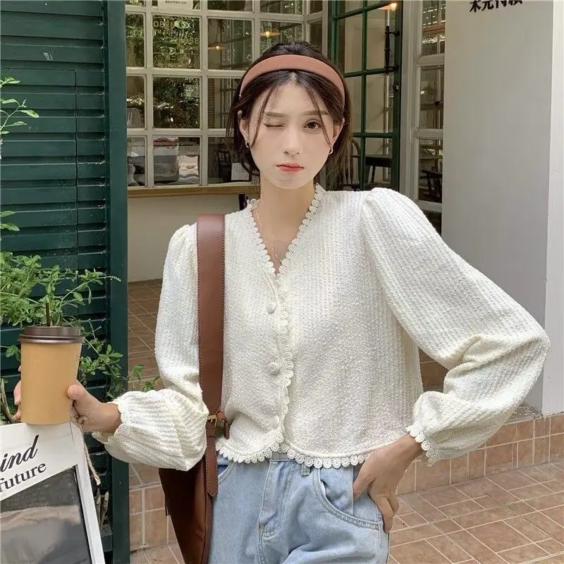 Lace Pleated Patchwork Blouse Spring Autumn New Long Sleeve V Neck Solid Short Korean Shirt Tops Sweet Fashion Women Clothing