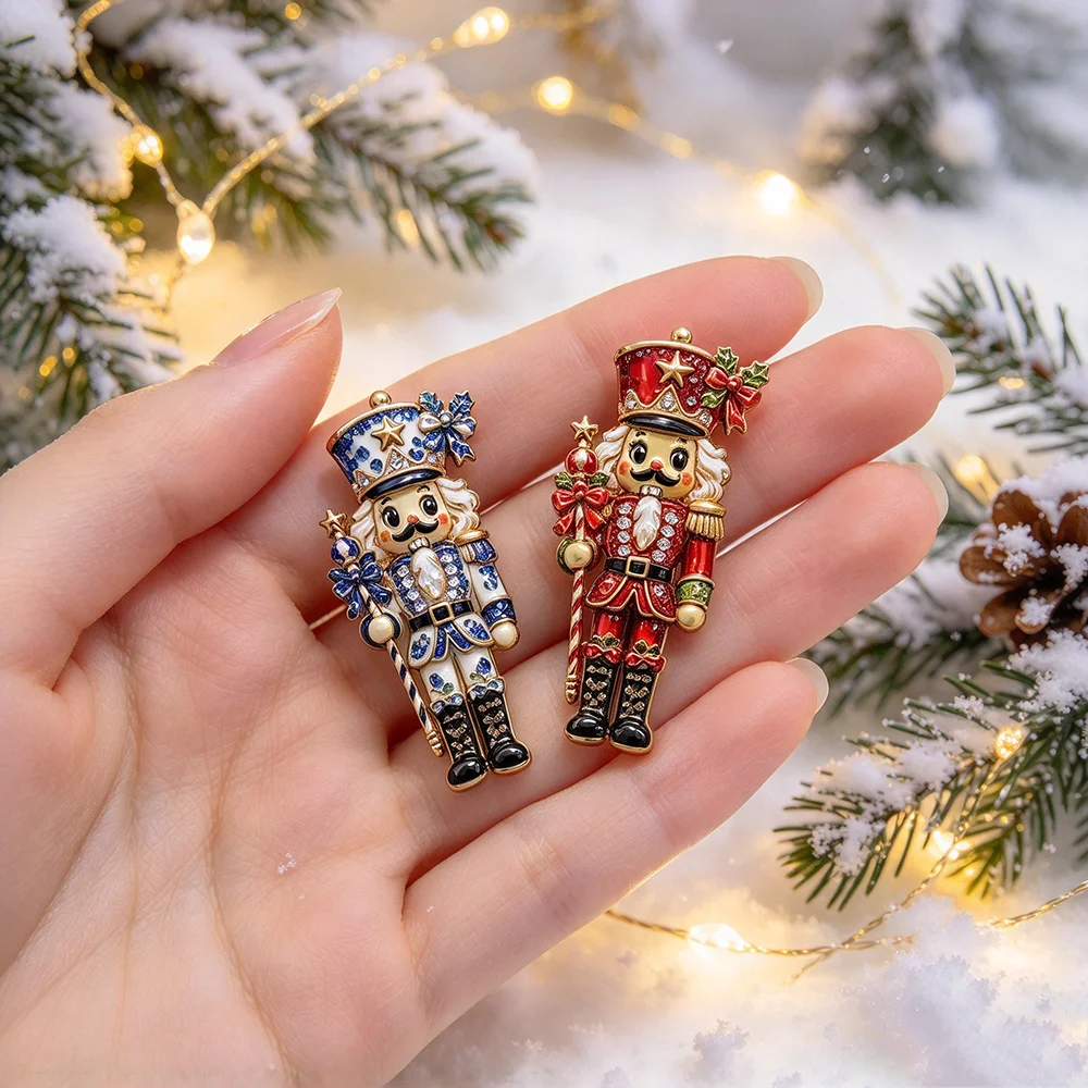 Christmas Nutcracker Soldier Brooch Enamel Rhinestone Cartoon Nutcracker Pin Winter Holiday Lapel Pin Jewelry Gift Wholesale