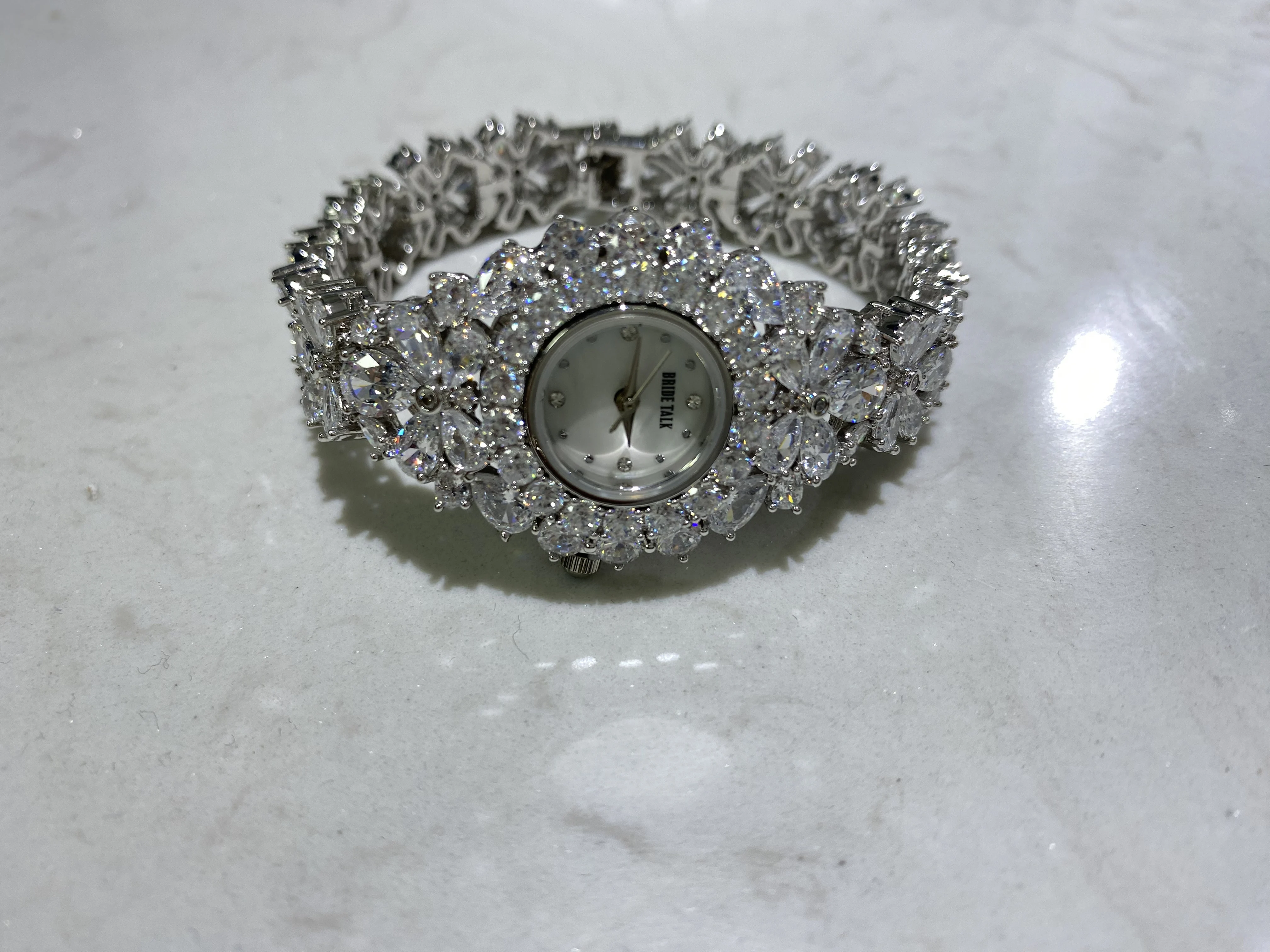 014467 Luxury Women\'s Watches 19CM Cubic Zircon Elements Crystal Bracelet Watch for Wedding Party  Bride Watches Jewellery Set