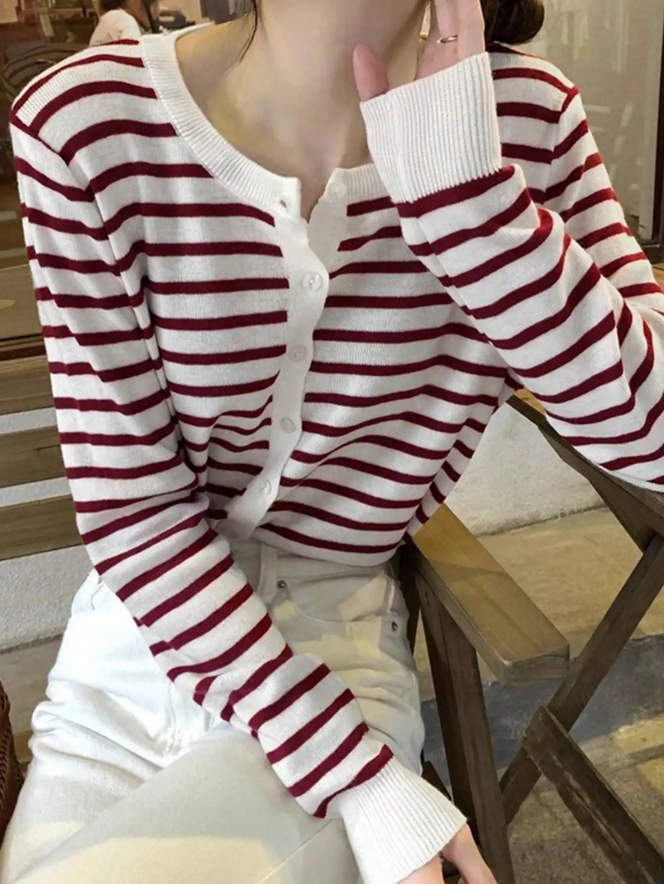 Korean Chic Autum Design Niche Long-Sleeved Tops Sweet Hottie Slimming Look and Versatile Stripesd Women