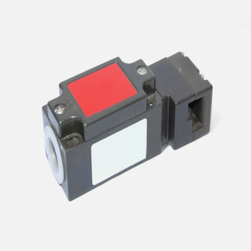 Brand New Original Safety Switch 090559 TZ2LE024M  090671 NZ1VZ-528E-M  084142 TP3-2131A024M   084240 TP3-4141A024M