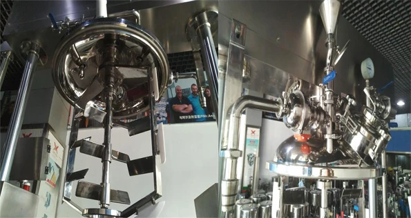 Vacuum Emulsifying Homogenizer Mixer 200L Electrical Heating Custom Machine for Lotion Soap Industrial Mixing Processing