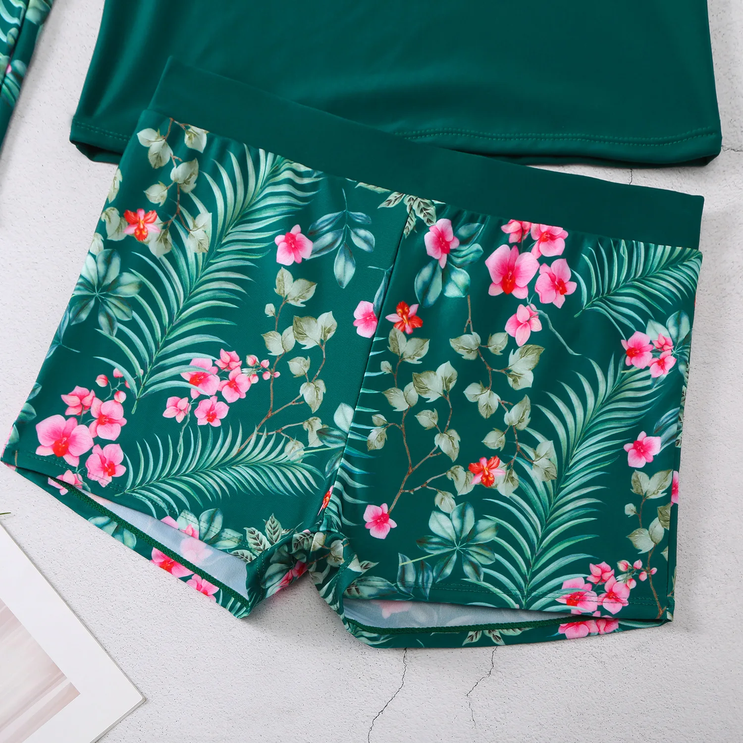 Costume da bagno da donna Tankini Set Costumi da bagno femminili a maniche lunghe 2025 Surf Sport Piscina Costumi da bagno Costumi da bagno in due pezzi con pantaloncini