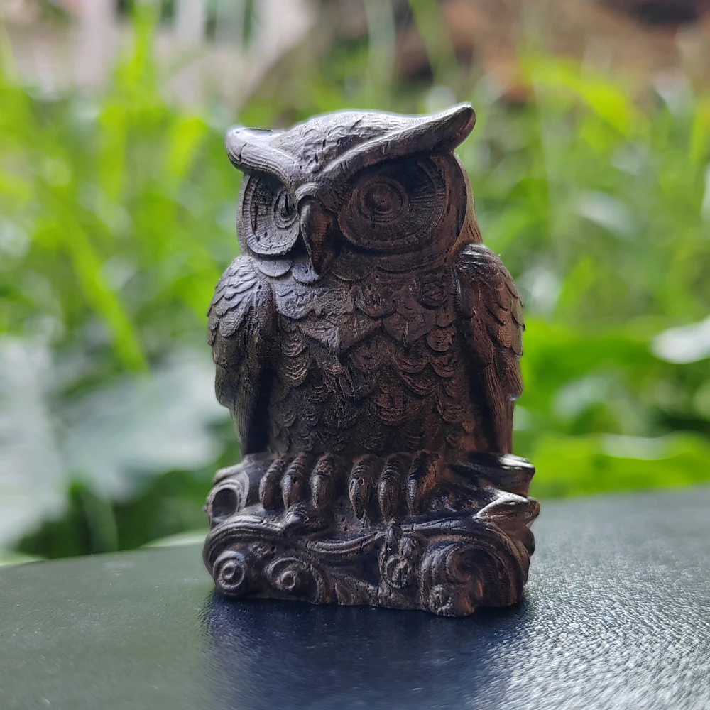 1.8 Inch Owl Figurine on a Wood Carved Log, Animal Theme, Suitable for Study Room, Party Decoration, Fireplace, Indoor Decorations, Men's Gift, Desktop Decoration, Back-To-School Season Gift
