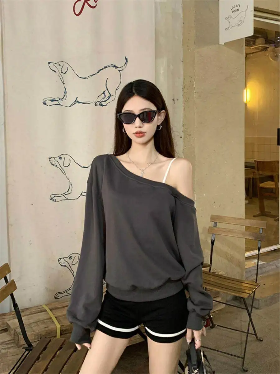 

ay oulder-baring Women's Set Casual Sle Clete Outfit T-irt Vest ort Pants Spring Faion Collection