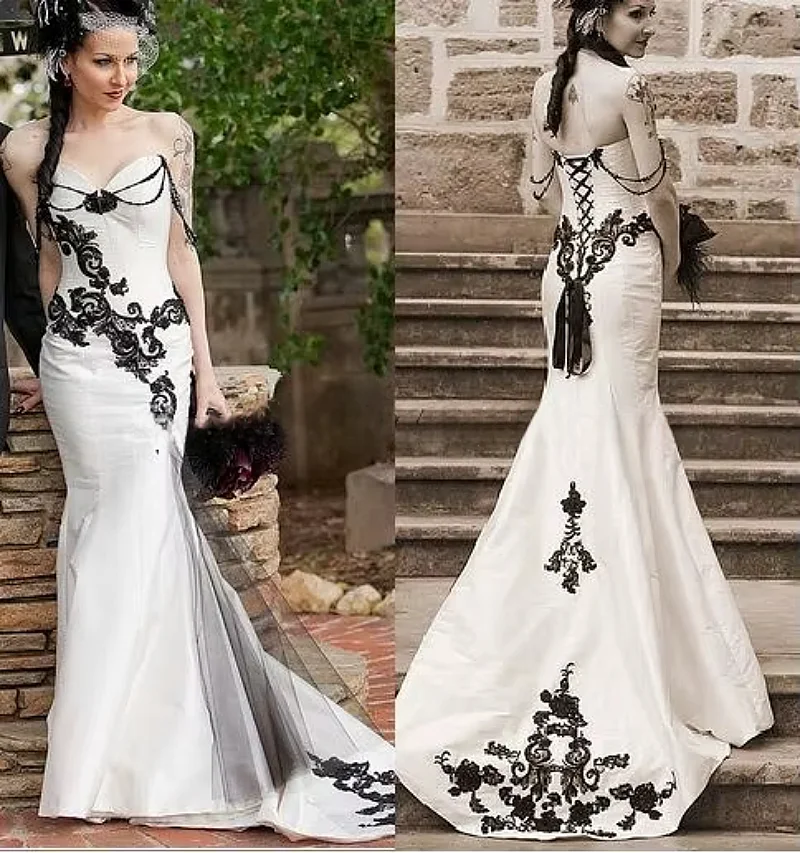 

2025 Black And White Mermaid Wedding Dress Beading lace Appliques Corset Vintage Gothic Bridal Gown customized