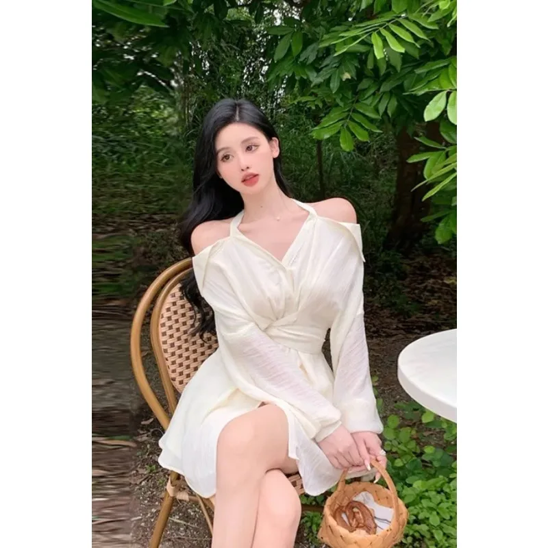 

Solid Color Pullover Off-shoulder Waist Shirt Dress for Women Hong Kong Style Retro Short Skirt and Shorts Two-piece Suit