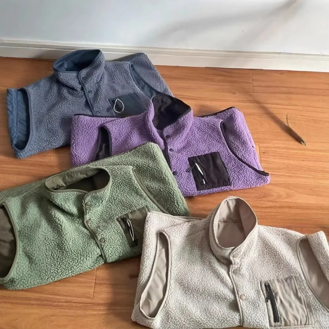 

For Outdoor Autumn and Winter Men Cycling Wear A Faux Lambskin Plush Stand-up Collar Fleece Vest with Snap Buttons on Both Sides