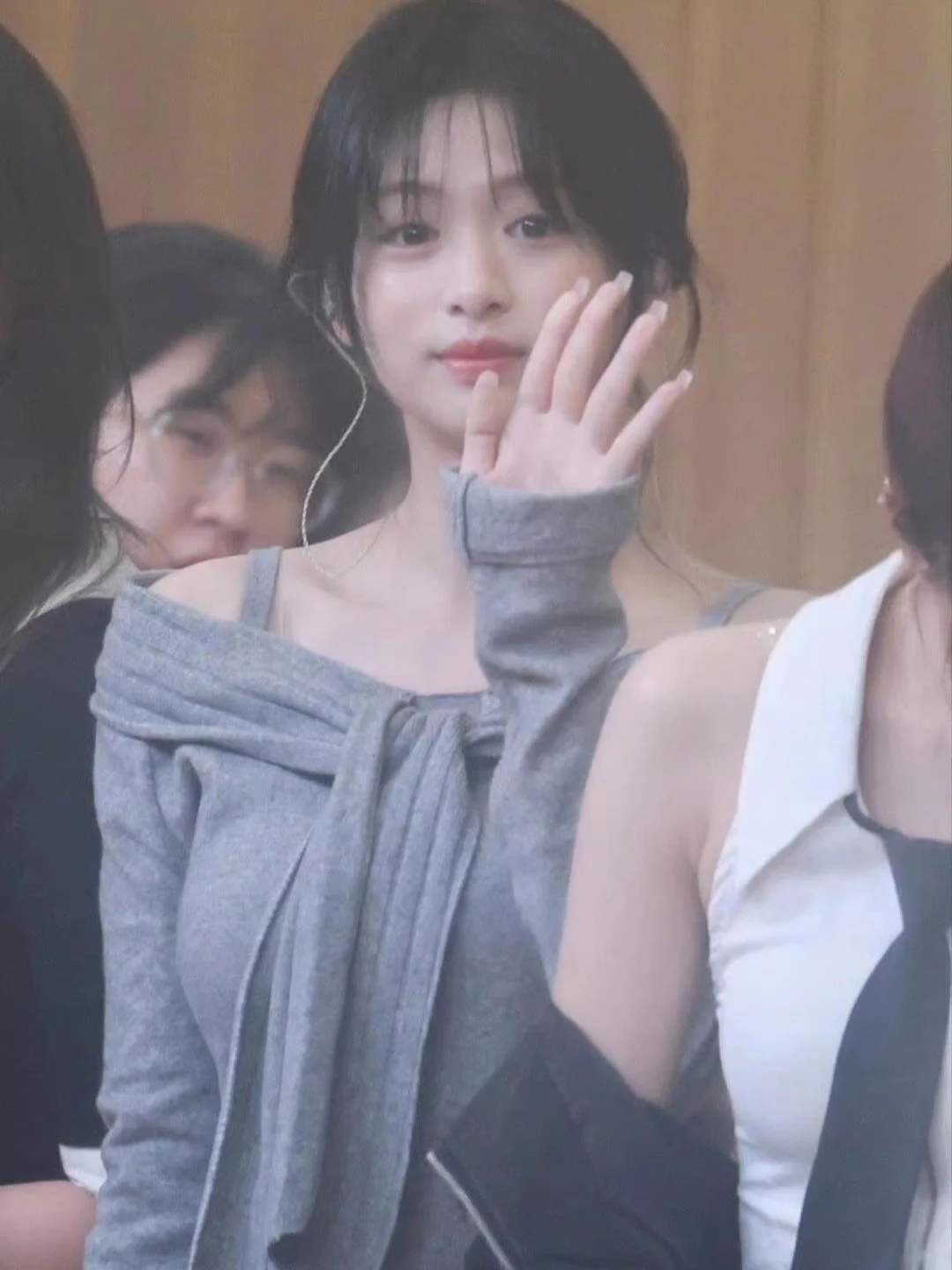 

Unique SEI Long Sve Knitted Top oulder Bared One-oulder Waist-Cinching Versatile Korean Sle Commute Sle Women's Fa...