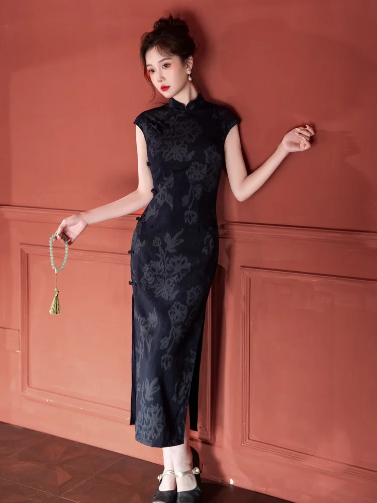 

Новое китайское платье-ципао в улучшенном стиле с цветочным узором, молодежное, женственное, приталенное, без рукавов, темно-синее