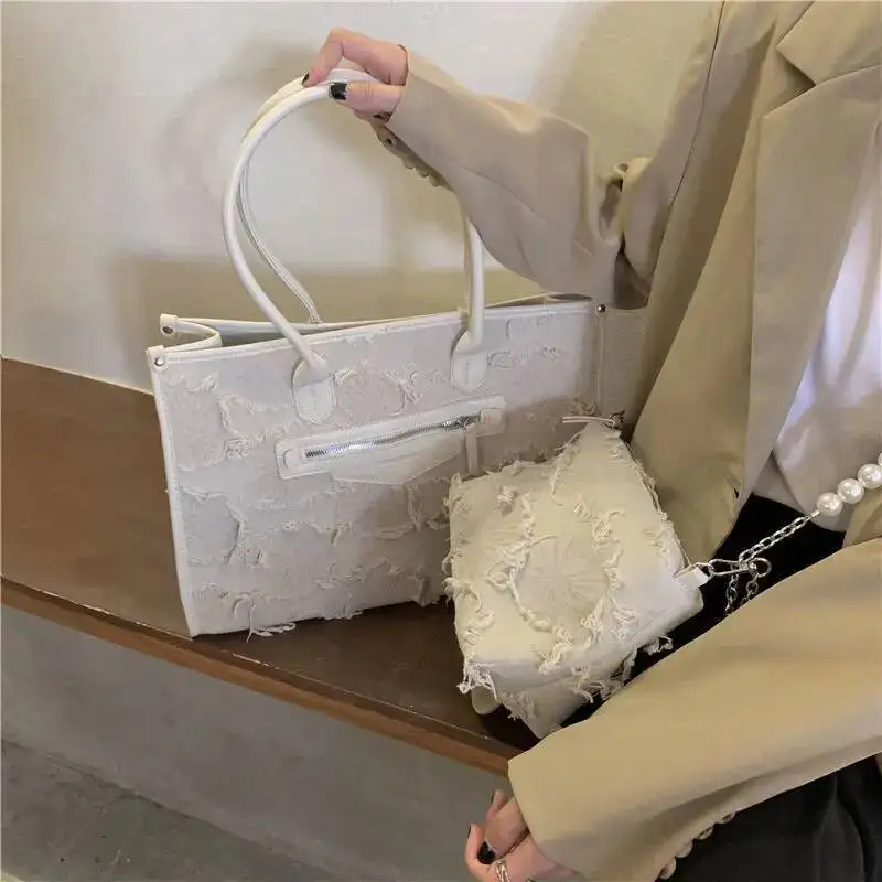 Bloom Haruku White Large Capacity Tote Women Retro Pearl Tassel Casual Shoulder Bag Female Elegant Handbag Purse