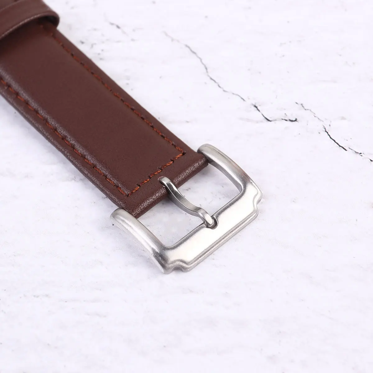 

18Mm Watchband Replacement Wrist Strap for B5 Brown Elegant Lightweight Premium Quality Fashion Band