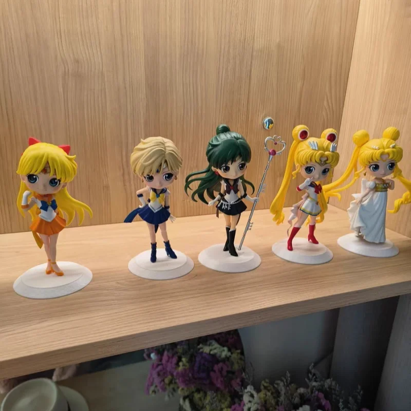 Bandai-Figurines d'action Anime Sailor Moon, Qposket Figuarts, Cosmos, Tsuk37, Usagi Eternal, Modèle de collection, Jouet cadeau, Nouveau