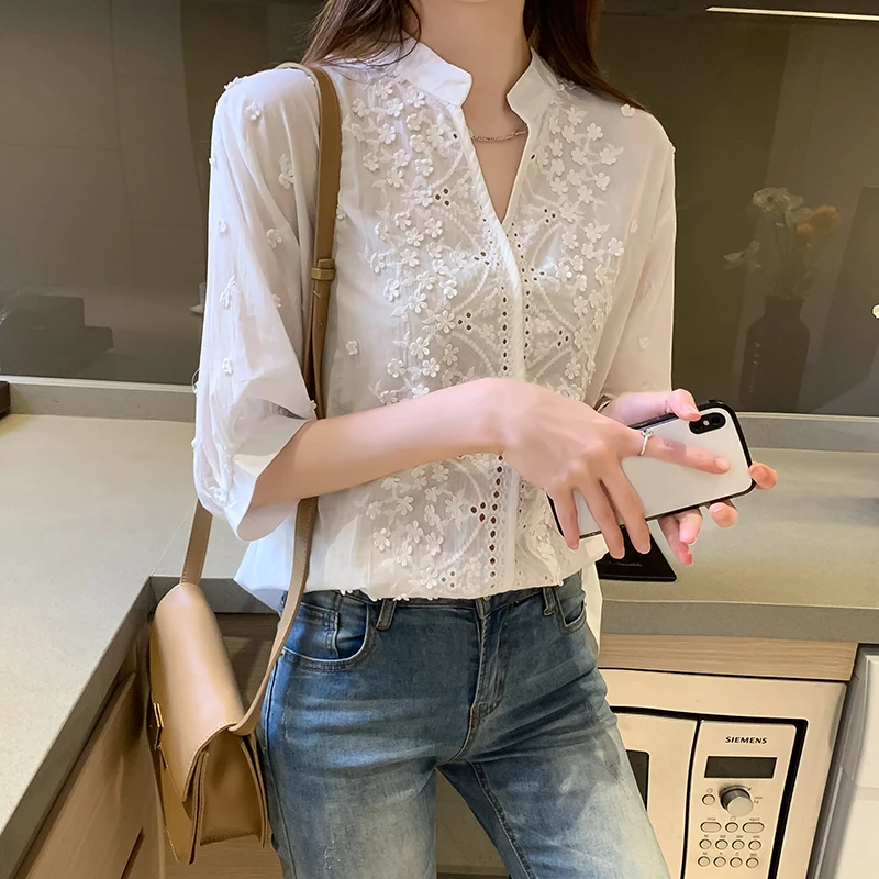 Summer Elegant Embroidery Fashion Spring Women Blouse Tops V-neck Lantern Sleeve White Shirt Vintage Cotton Female Clothes 24350