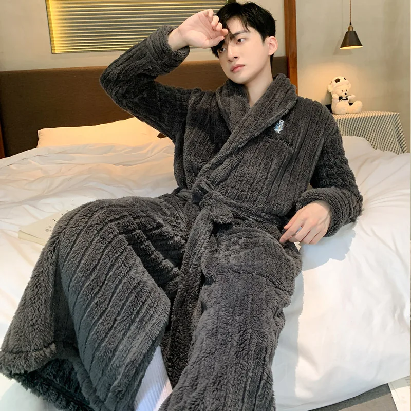 Autumn Winter New Bathrobe Men Warm Coral Fleece Nightwear Loose Kimono Robe Shower Sleepwear with Pocket Thick Home Clothes