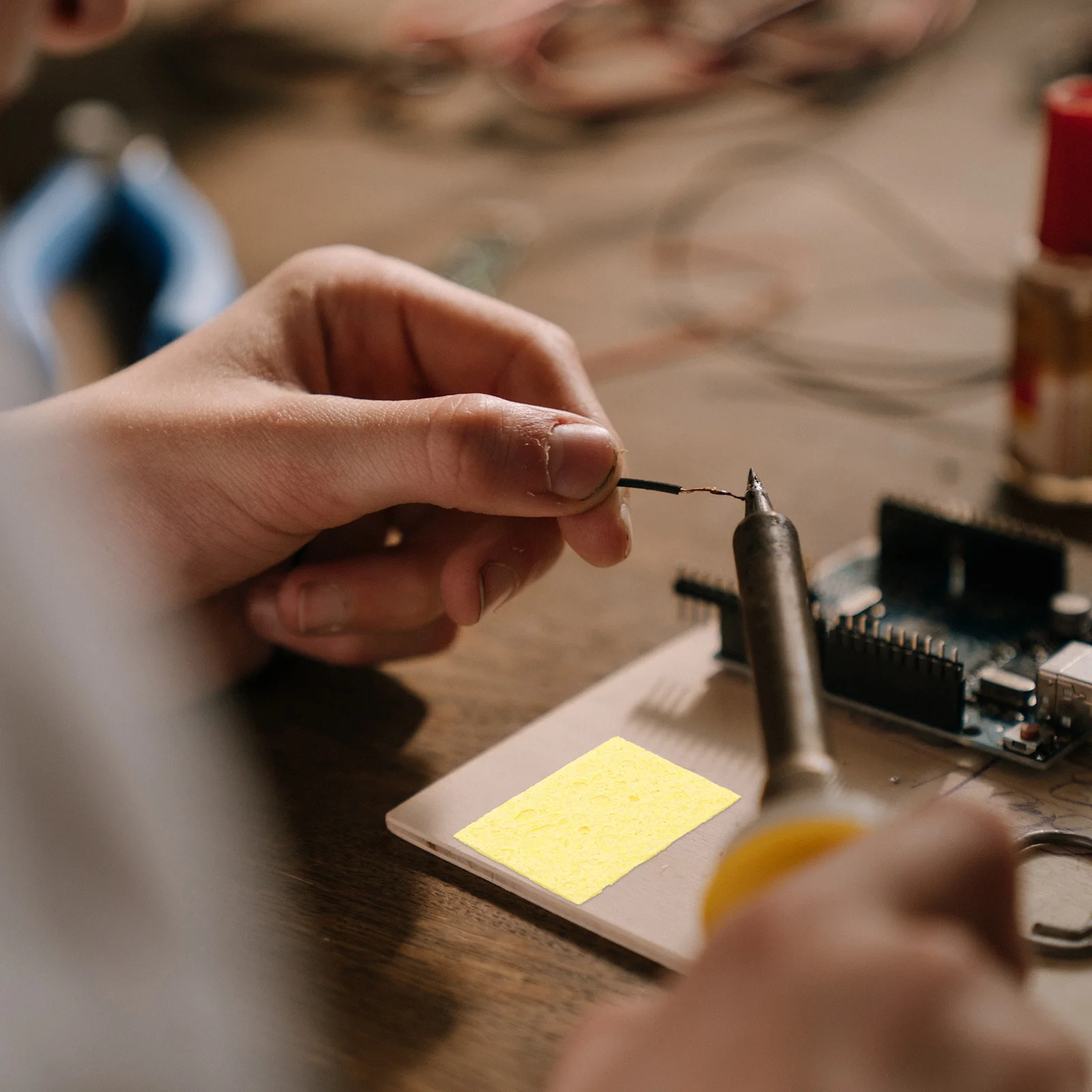 

30Pcs Soldering Sponge Heat Resistant Cleaning Pad for Welding Head Tin Cleaner Wipe Solder Residue Oxidation Prevention