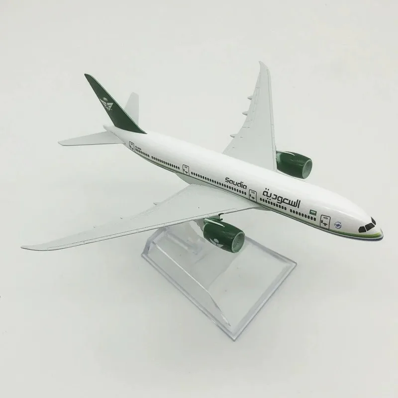 1/400 Scale 16cm Saudi Arabian AIR B787 Metal Aircraft Model Simulated Passenger airplanes decoration Alloy Die-cast