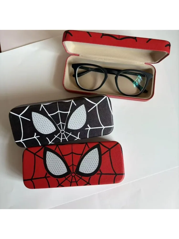 Marvel Spider Man étui à lunettes super-héros dessin animé Figure résistant à la pression myopie lunettes de soleil boîte de rangement housse de protection cadeau