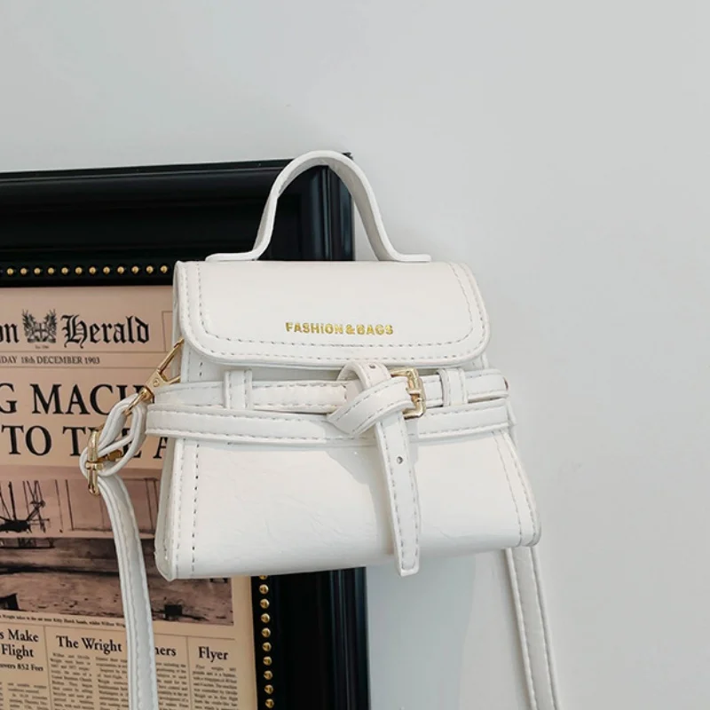 

Модная маленькая женская сумочка, новая модель 2026, для повседневных поездок, сумка на одно плечо, стильная и модная, с хорошим текстом.