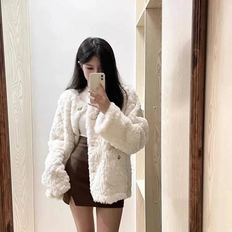 المرأة 2025 جديد فرو الضأن سترة واقية ثينيد القطن Jaet بلوزة بيضاء فضفاضة لشخصيات صغيرة موسم الخريف الشتاء
