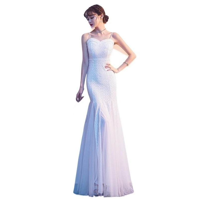 Seksowna, urocza sukienka wieczorowa na ramiączkach spaghetti, z odkrytymi plecami, cekinami i krojem syreny.