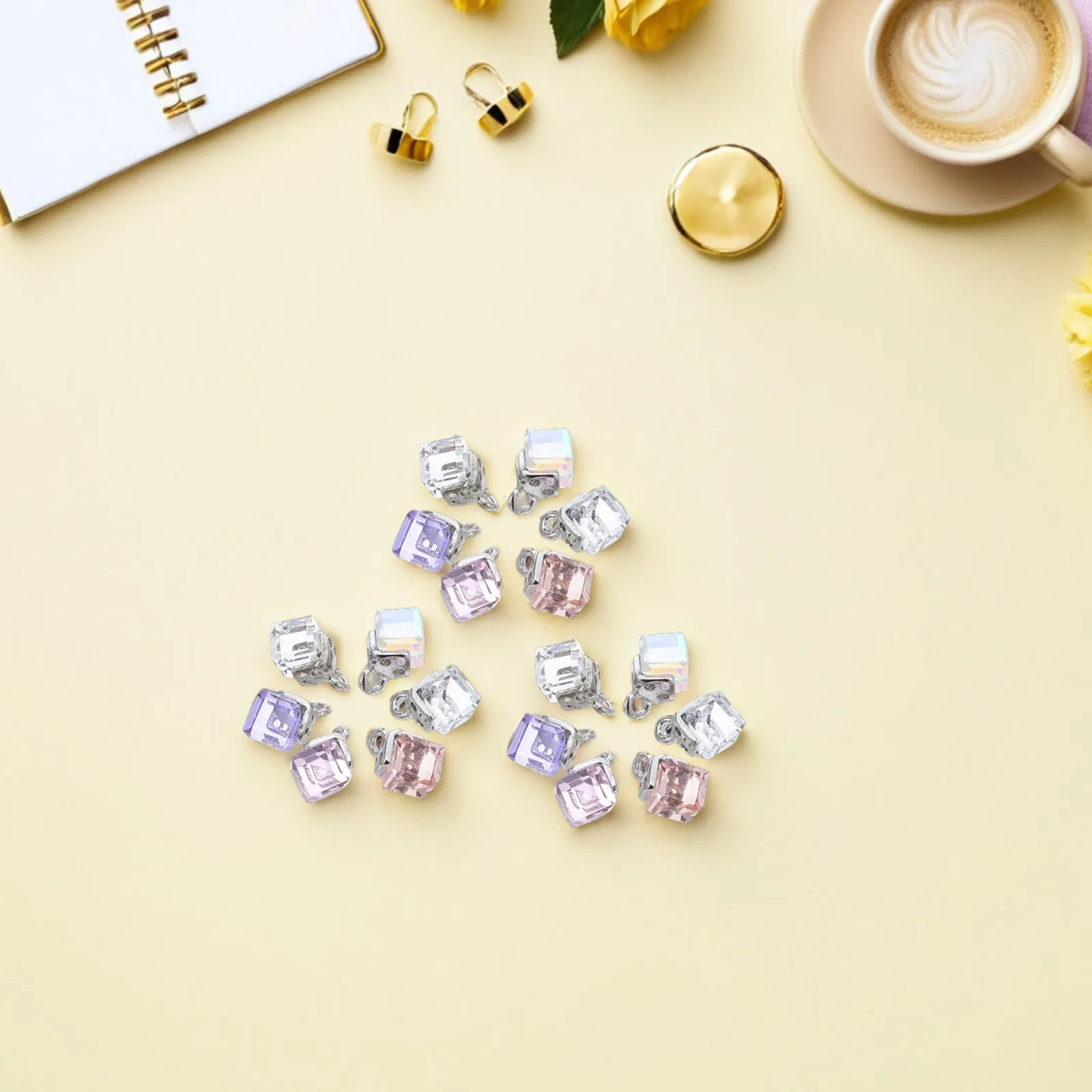 

60 шт. хрустальных подвесок-кубиков, ослепительные бусины для изготовления ювелирных изделий своими руками: ожерелий, серег, браслетов, аксессуаров и принадлежностей