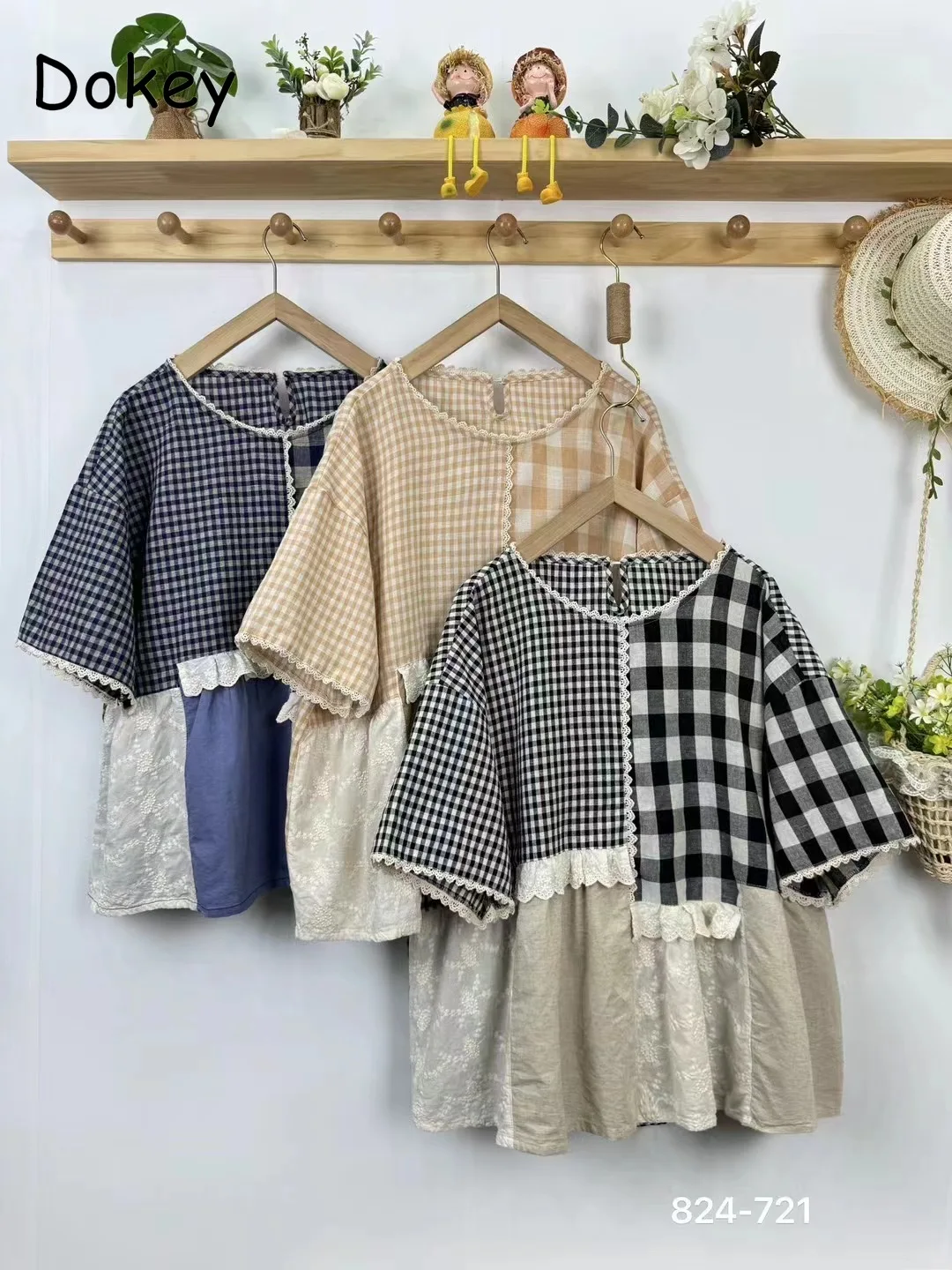 Vintage Lace Patchwork Plaid Shirt Women New Japanese Kawaii Short Sleeve Loose Cotton Linen Blouse Female Mori Girl Lolita Tops