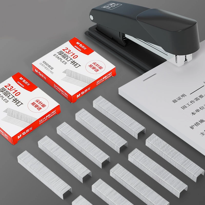 دبابيس دباسة M&G 23/10، دبابيس طويلة الساق، يمكنها تدبيس 2-70 صفحة، عبوة واحدة/5 صناديق، مناسبة للاستخدام في المدارس والمكاتب.