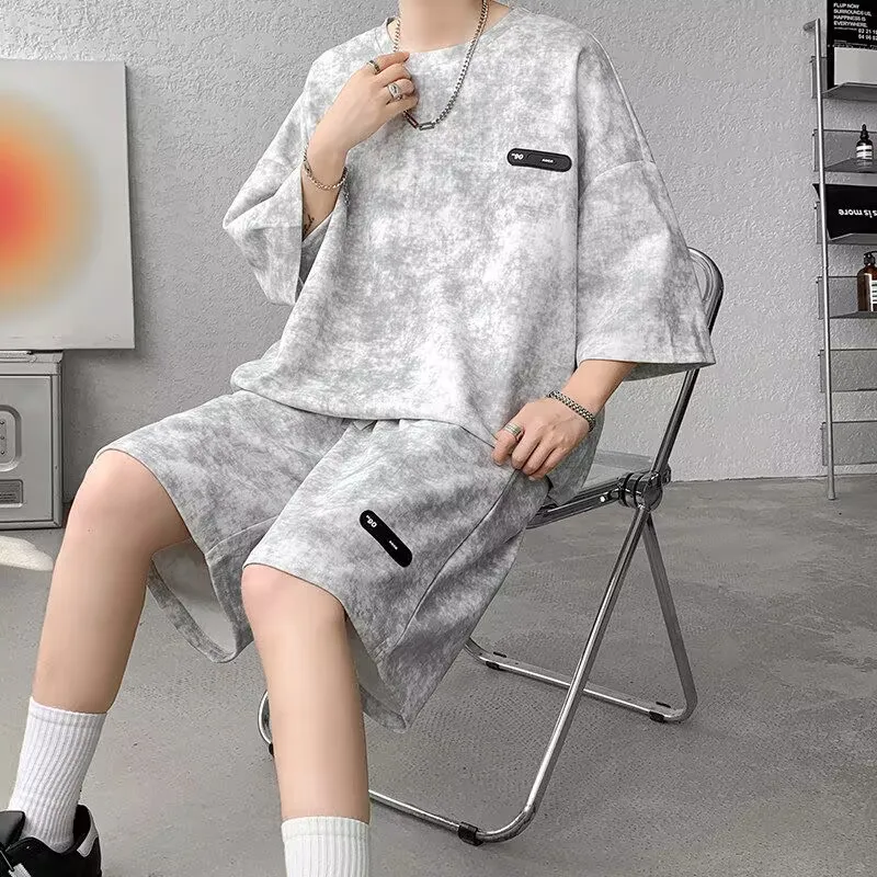 

Мужские комплекты с короткими рукавами Tie Dye, мужская одежда, спортивный свободный летний спортивный костюм, повседневные американские шорты с круглым вырезом в молодежном стиле, комплекты