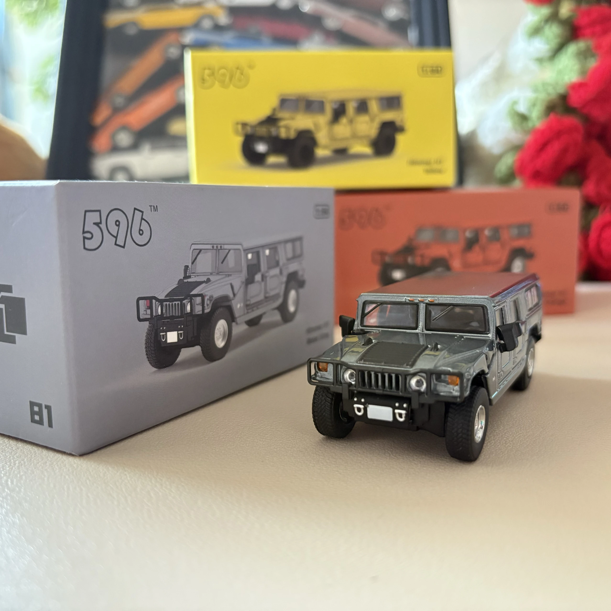

596 1/64 Hummer H1 Armored Car Alloy Car Diecasts & Toy Vehicles Car Model Miniature Scale Model Car For Children