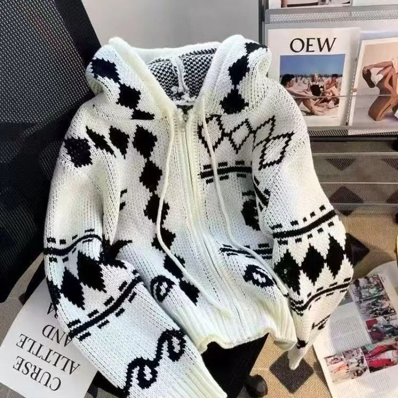 

2025 Fashion Knit Sweater Coat Autumn Winter Jacquard New Retro Loose Hooded Zipper Cardigan