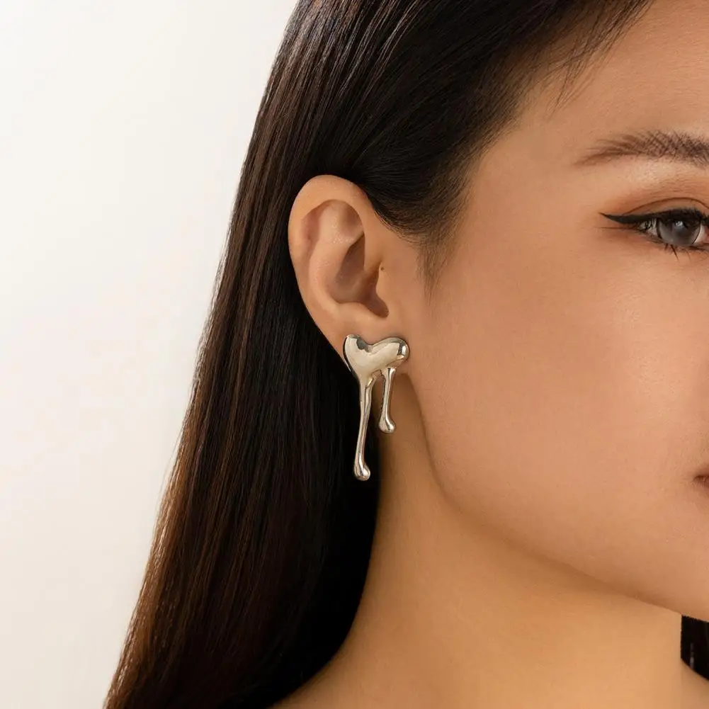 Women Wear Earrings Liquid Magma Metal Heart Earrings Geometric Irregular Drop Earrings Pleated Fashion Accessories for Women