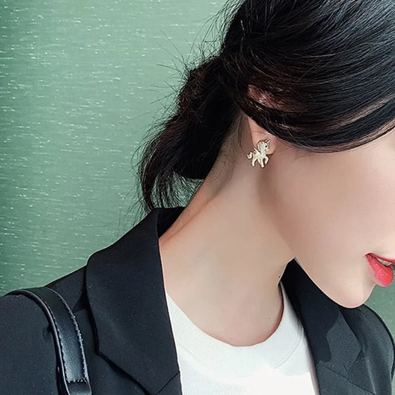 Neue Niedliche Tier-Ohrstecker für Frauen Elegante Pferde-, Kätzchen-, Eulen-Ohrringe mit Perlen und Strass Geburtstags-Party-Schmuck – Detail 3
