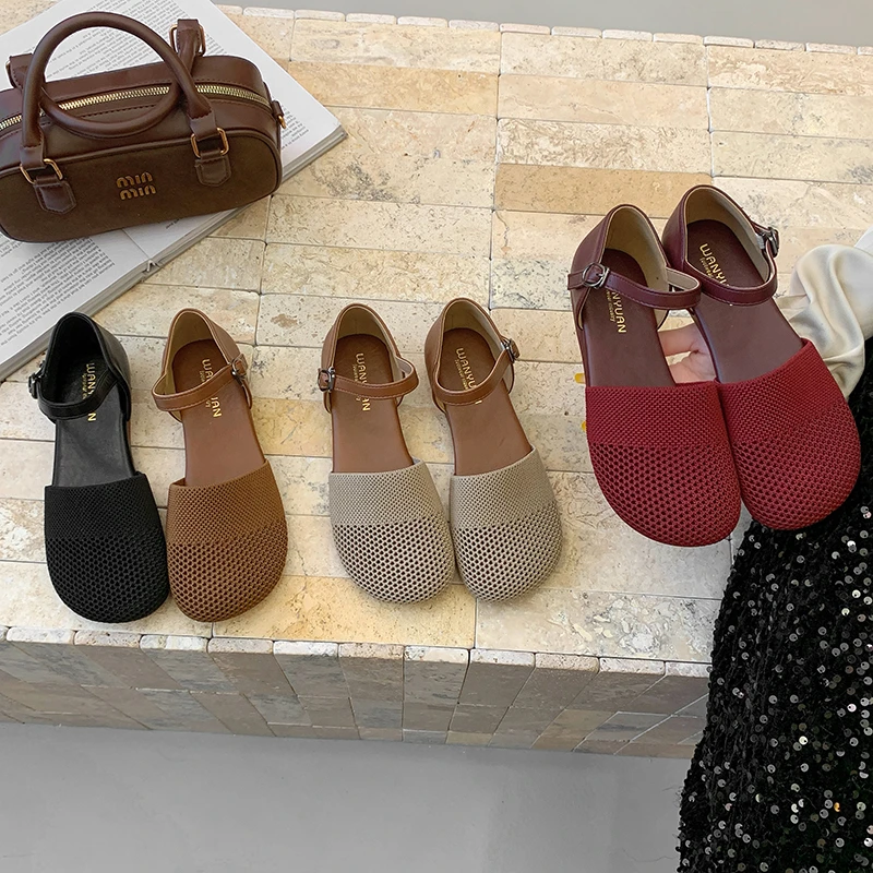 Sandalen 2026 Frühling und Sommer Neu Handgewebte Vielseitige Damen Retro Literarische Flache Römische Schuhe