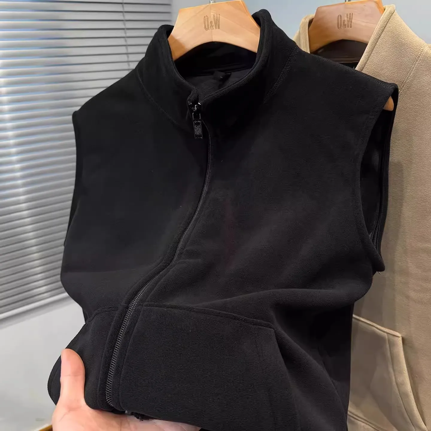 

Thiened Fce Warm Men's Vest Autumn Winter Casual Loose Outerwear oulder Pad Vest Youth Trend Winter Zipper Pure Color