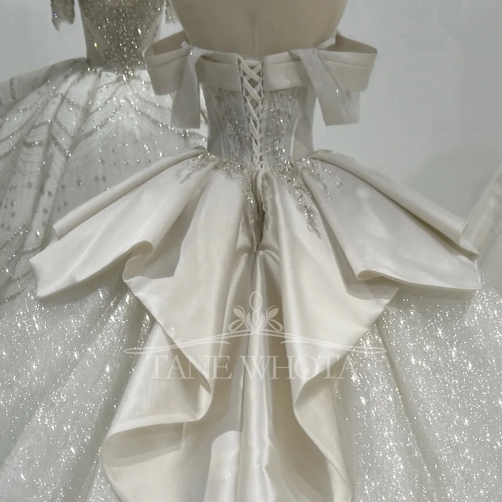 2025 Sweetheart Off-Shoulder Lace-Upกลับชุดบอลชุดแต่งงานชุดคริสตัลSequinedชุดเจ้าสาวปรับแต่งเย็บปักถักร้อย
