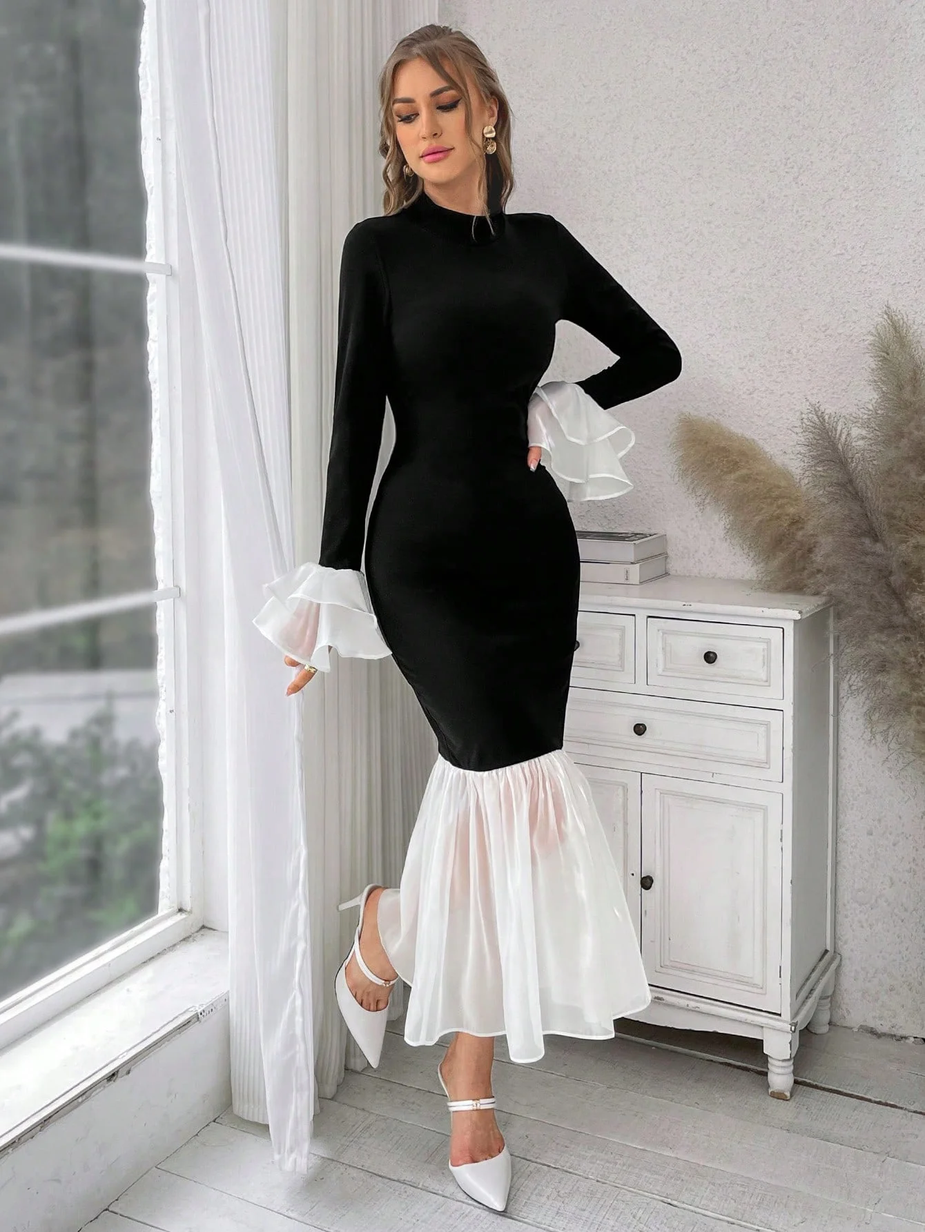 A black and white contrast-sti - огляд і ціна Winter Clothing Pinterest