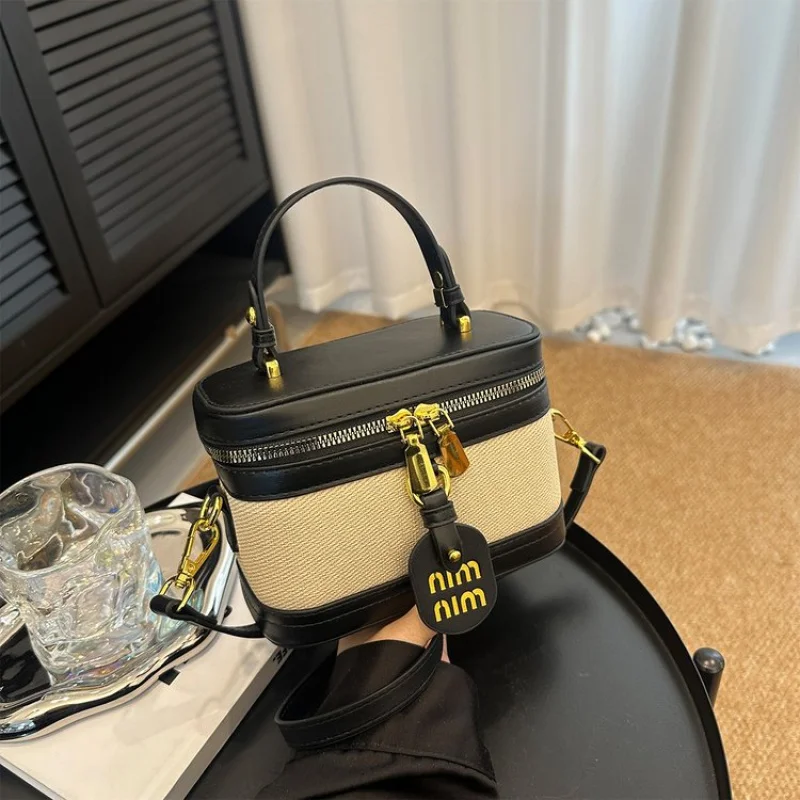 

Luxury High-End Crossbody Handbag Fashionable Tote Bag For Women Solid Color With Letter Logo Design