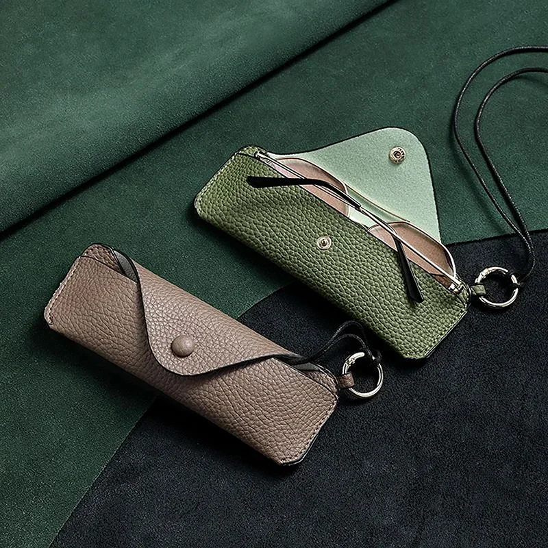 

New Portable Retro PU Leather Glasses Bag with Lanyard Hanging Sunglasses Case Simple Eyeglasses Storage Box Eyewear Case