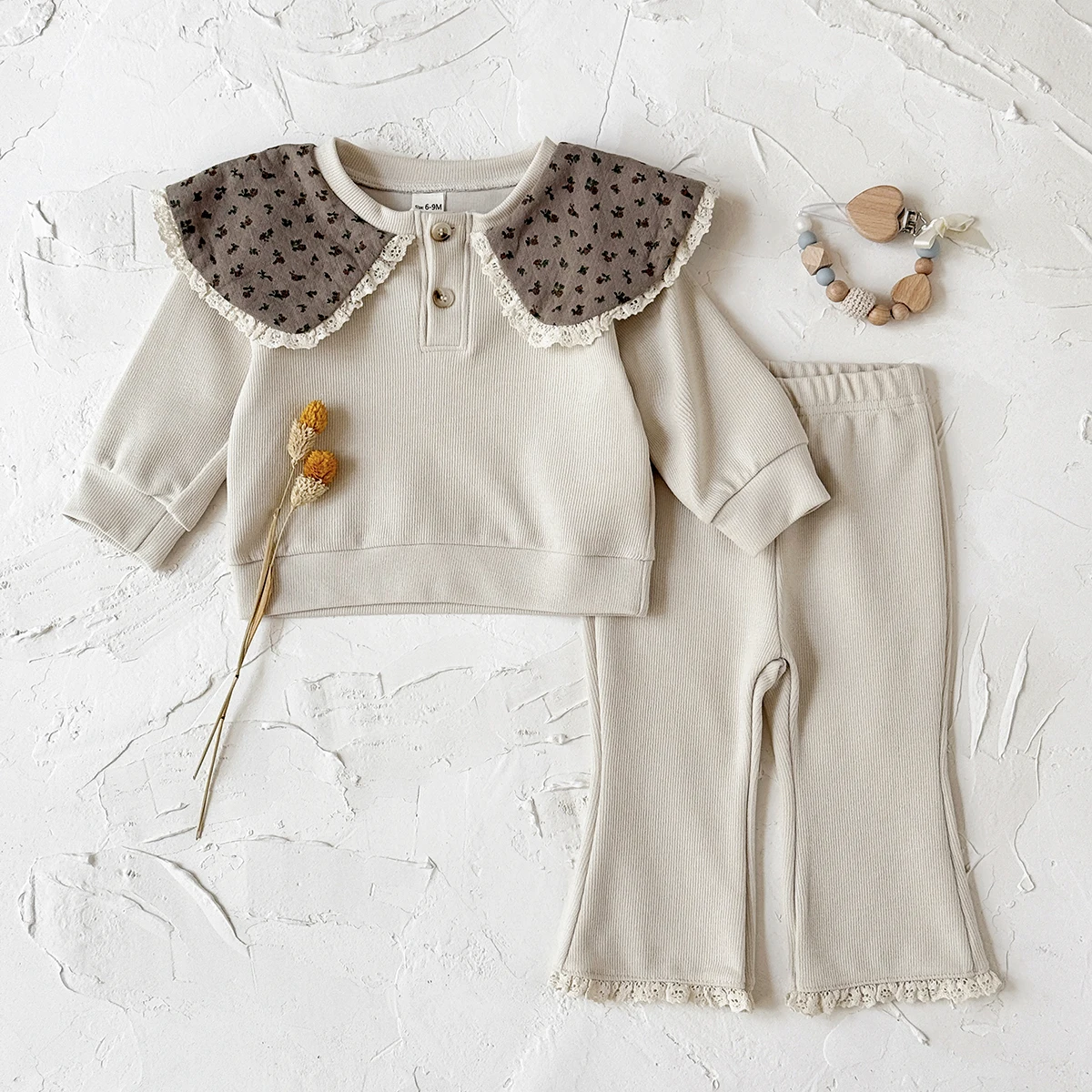 1-3 Year Old Baby Ruffle Design Top, Micro Flared Sweatpants Set