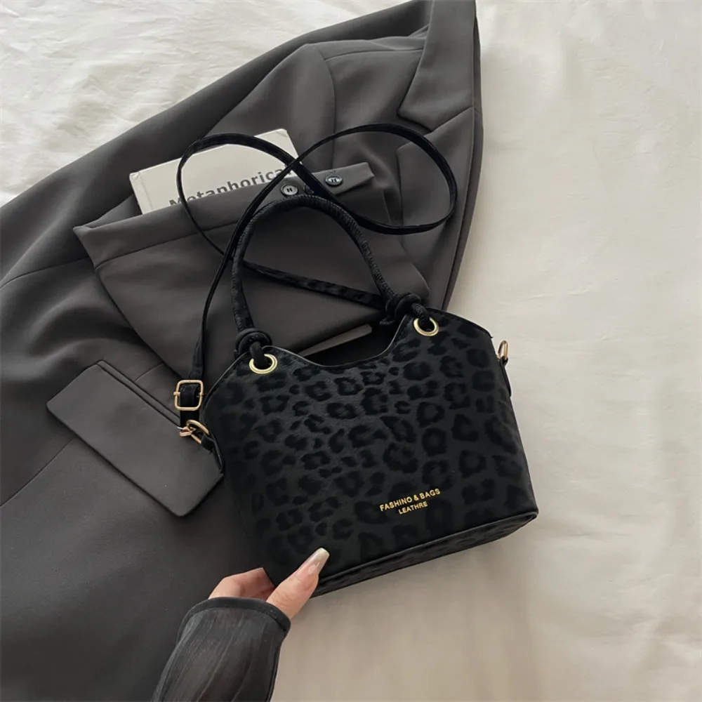 

Simple Leopard Print Shoulder Bucket Bags PU Leather Large Capacity Side Backpack Vintage Vintage Backpack Travel