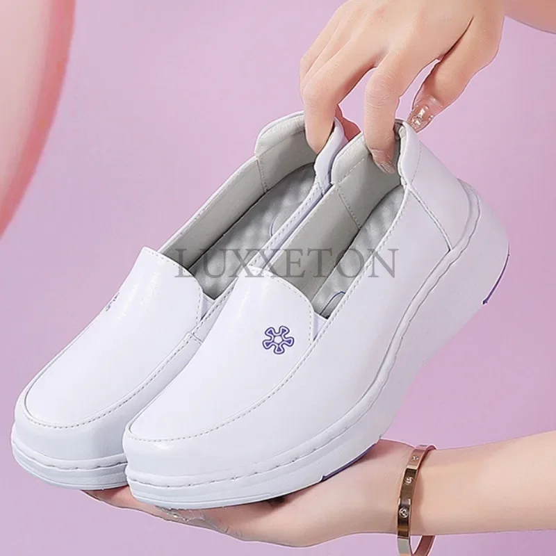 Genuine Leather Nurse Shoes Women Soft Soles Breathable and Comfortable Autumn Winter Medical Thick Soles Anti Slip Work Shoes