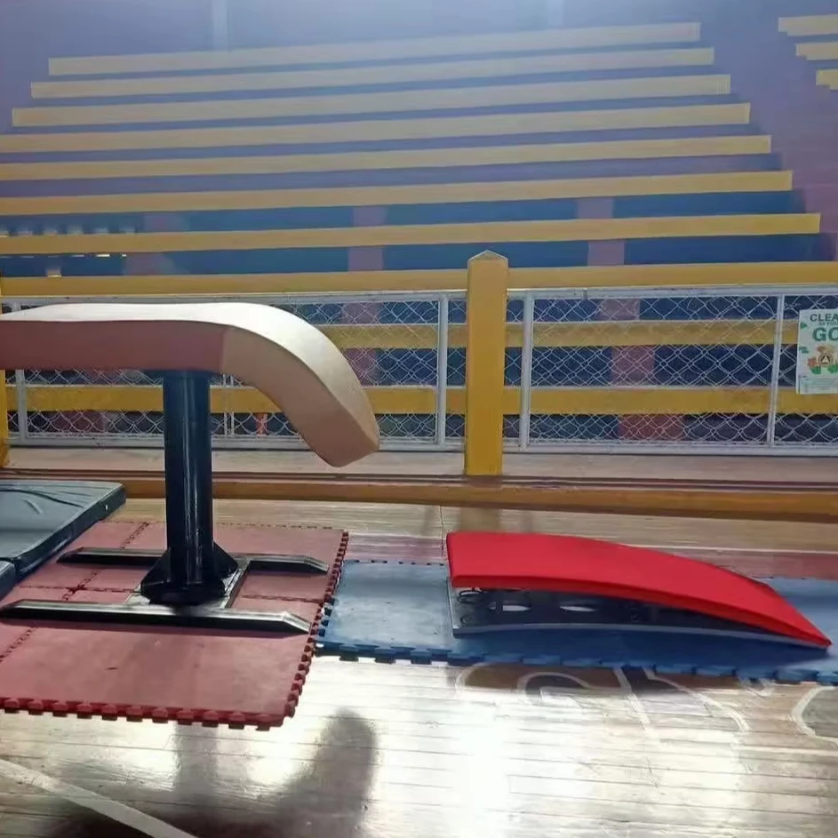 

Прыжковая доска для гимнастики JIAHE JIAHE-256, 120 см, красная/синяя